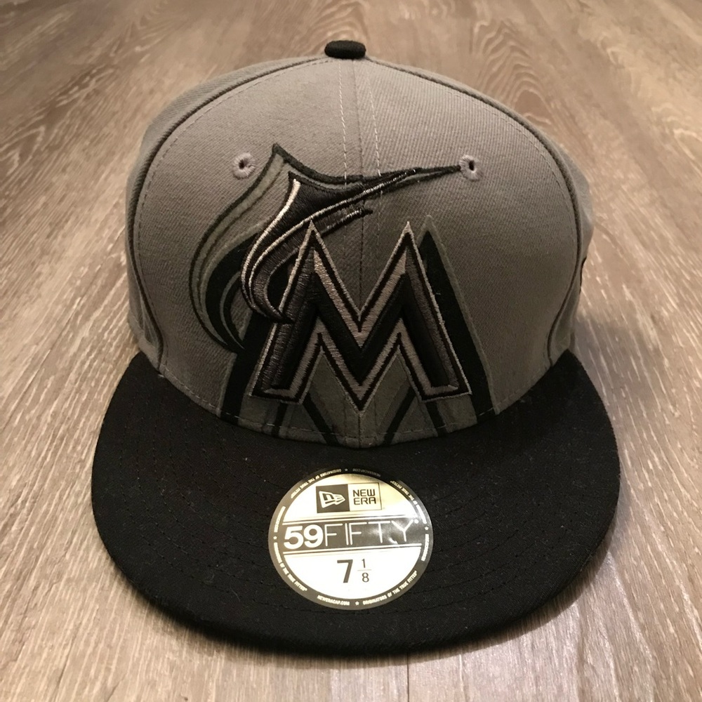 Miami Marlins MLB New Era 59FIFTY 2-Tone Big Logo Fitted Hat Adult Size‎ 7 1/8​